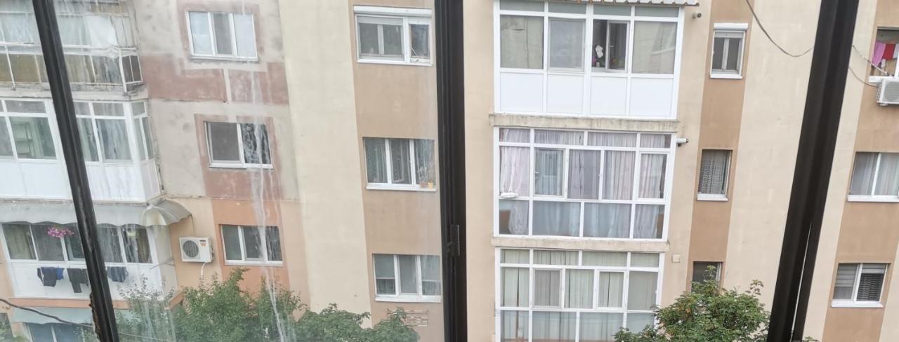 Bloom Box Apartments クラヨーヴァ エクステリア 写真